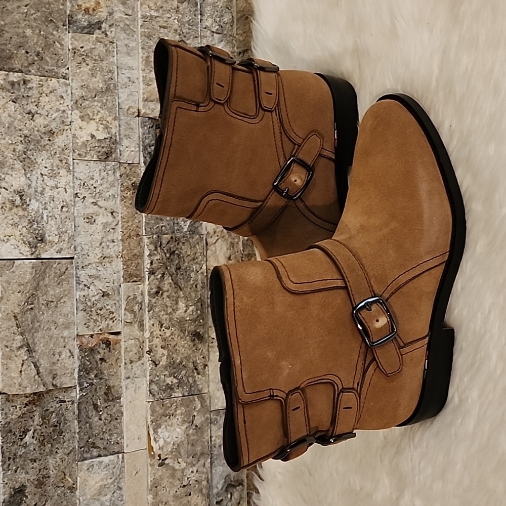 Franco Sarto Taupe Brand New Tan Suede Ankle Boots